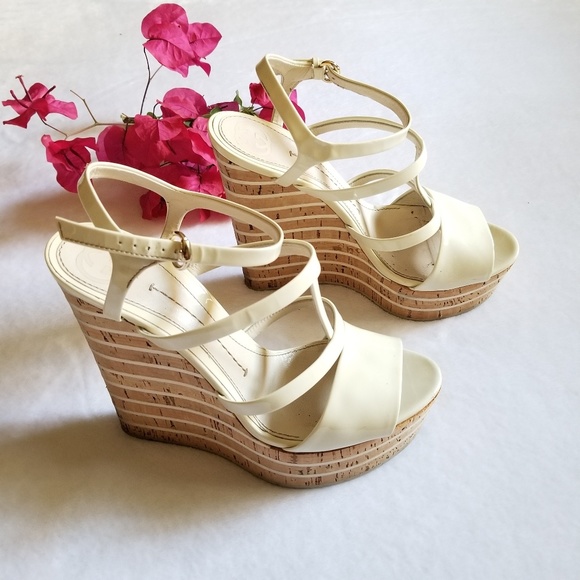 {Sold} GUCCI | Vernice Crystal Wedges Mystic White - Picture 3 of 7